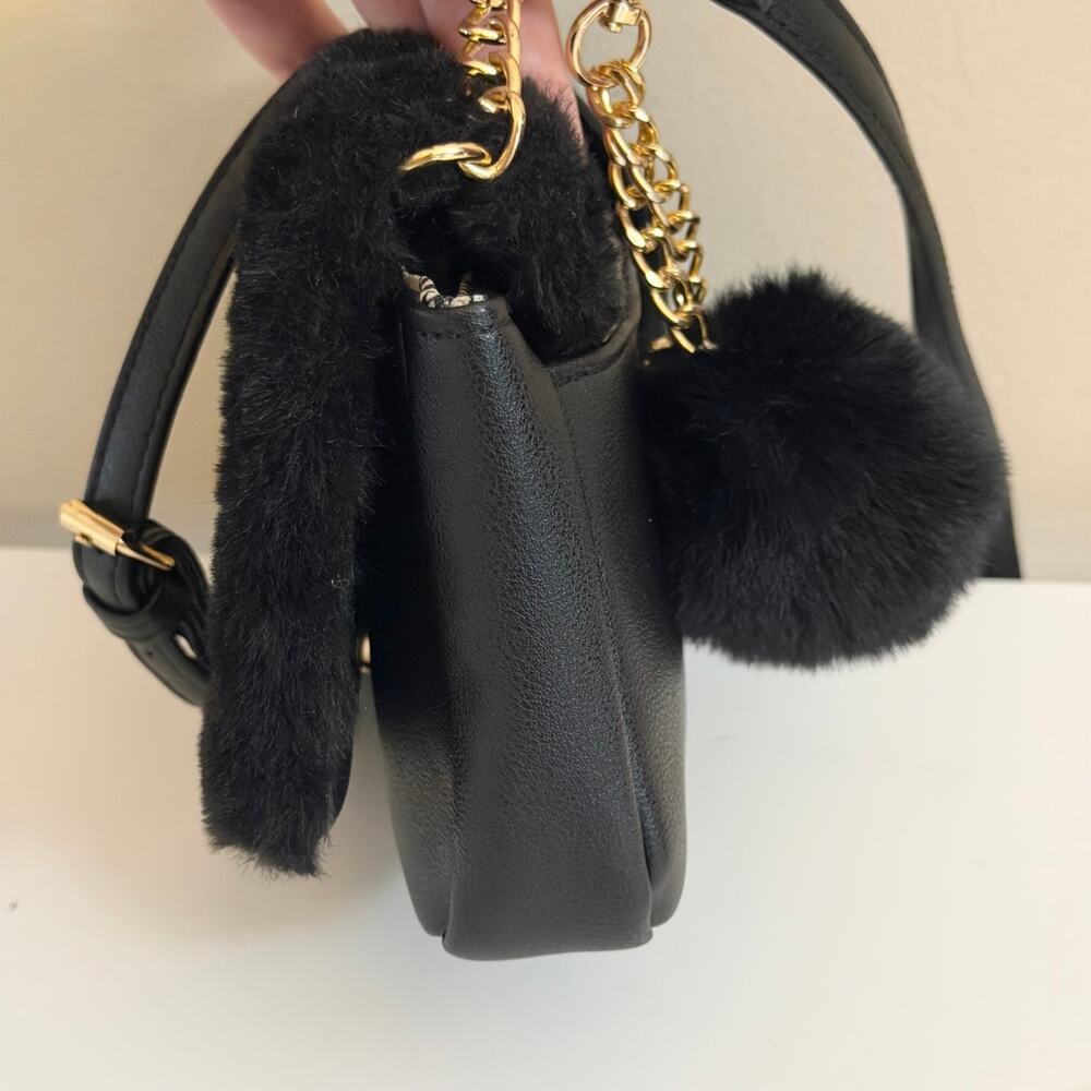 Juicy Couture Crossbody Bag Faux Fur Black Y2K Glam Aesthetic Pompom Chain Strap - Picture 4 of 11
